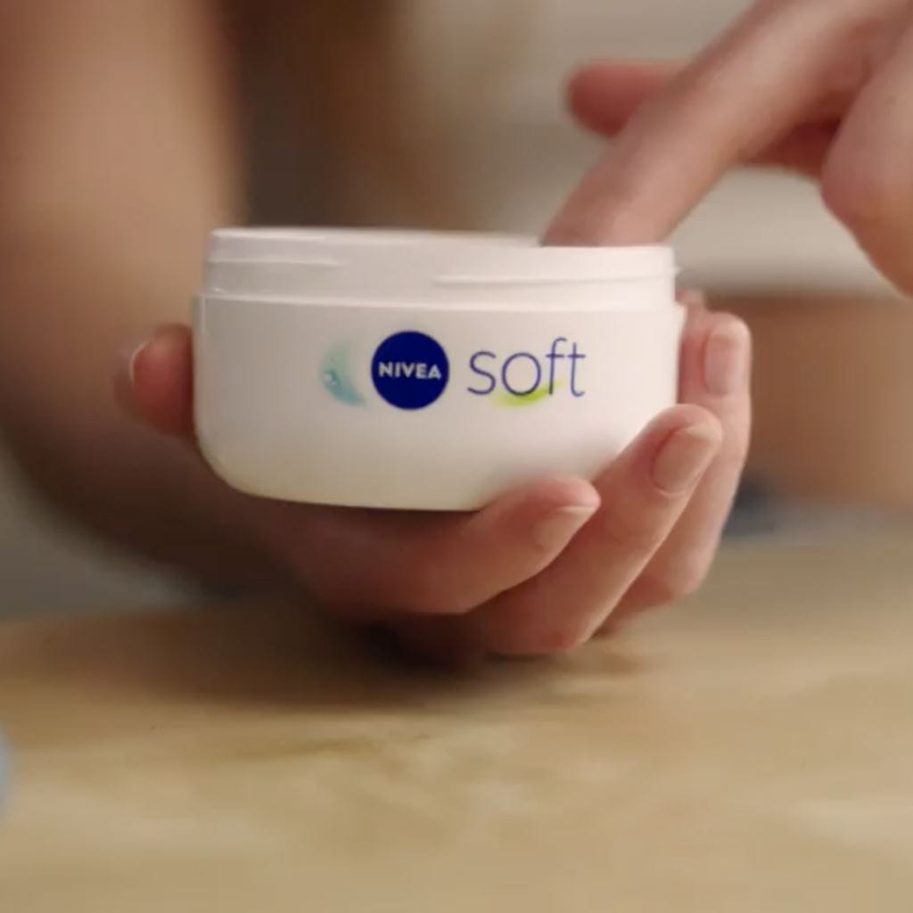 NIVEA SOFT moisturizing cream 375 ml