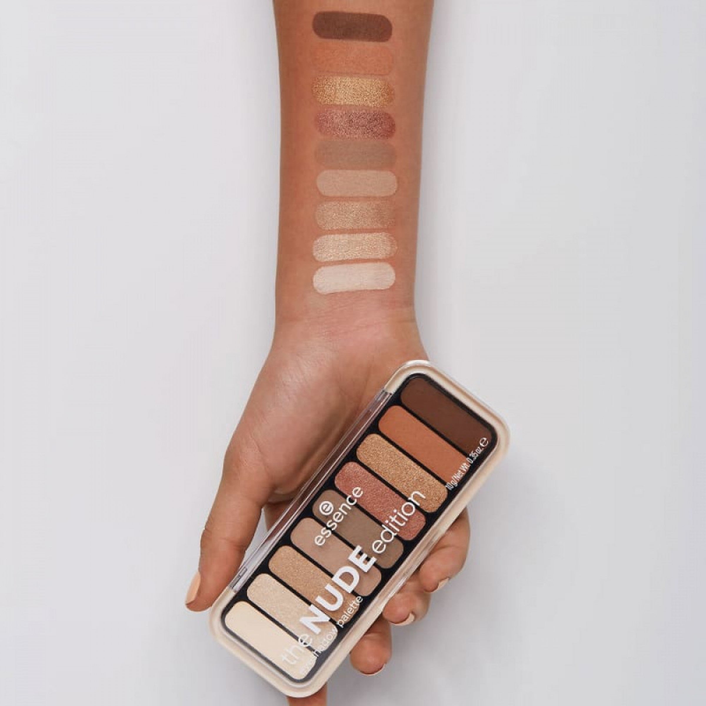 ESSENCE THE NUDE edition shadow palette 10 gr