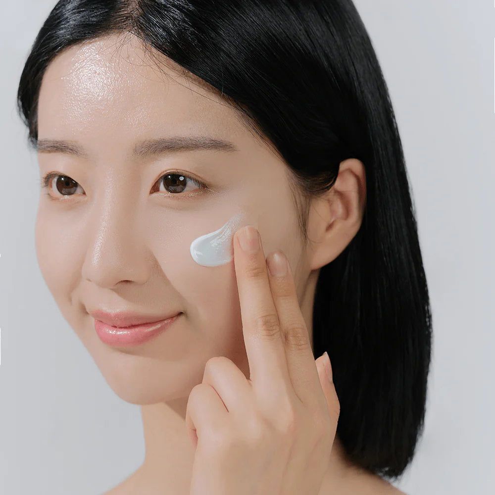 SKIN1004 MADAGASCAR CENTELLA sérum solar water-fit hyalu-cica SPF50+ 15 ml