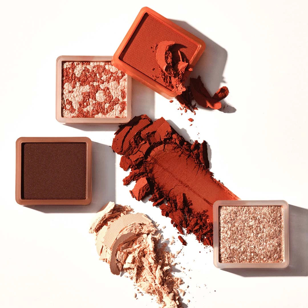 CATRICE TINY TREASURES eyeshadow palette #030-Heat It Up 4.20 gr