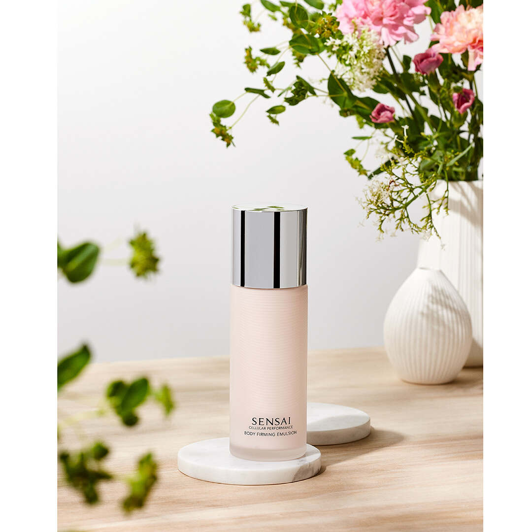 SENSAI CELLULAR PERFORMANCE body firming emulsion 200 ml