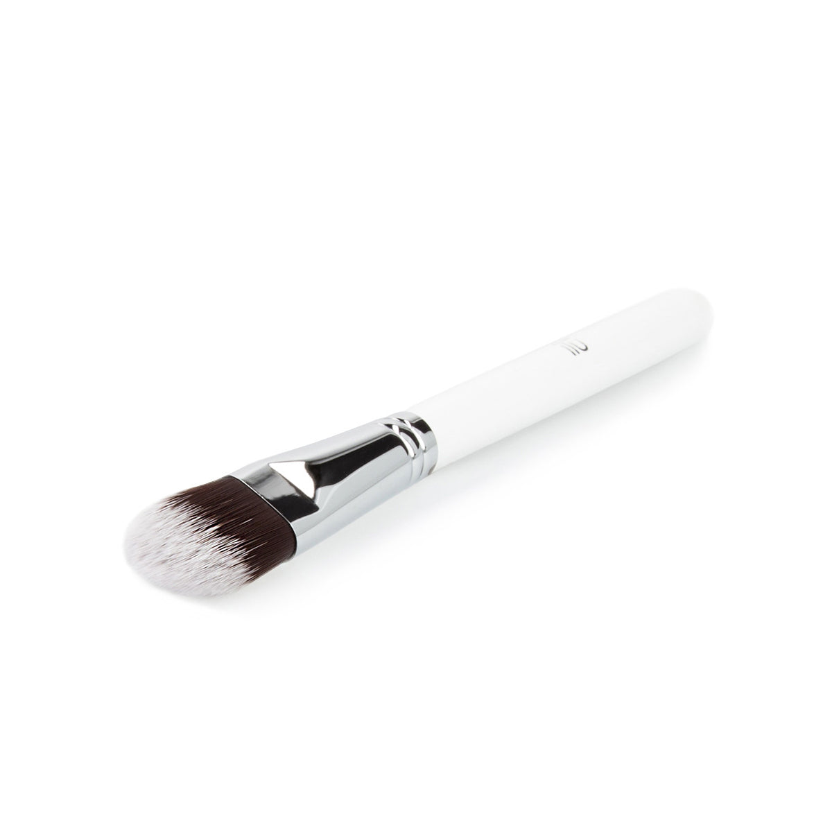 ILŪ FOUNDATION flat brush #113 1 u