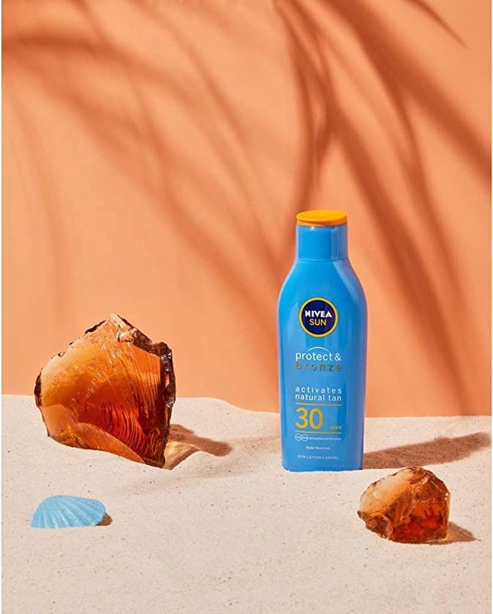 NIVEA SUN PROTECTION &amp; TANNING milk SPF30 200 ml