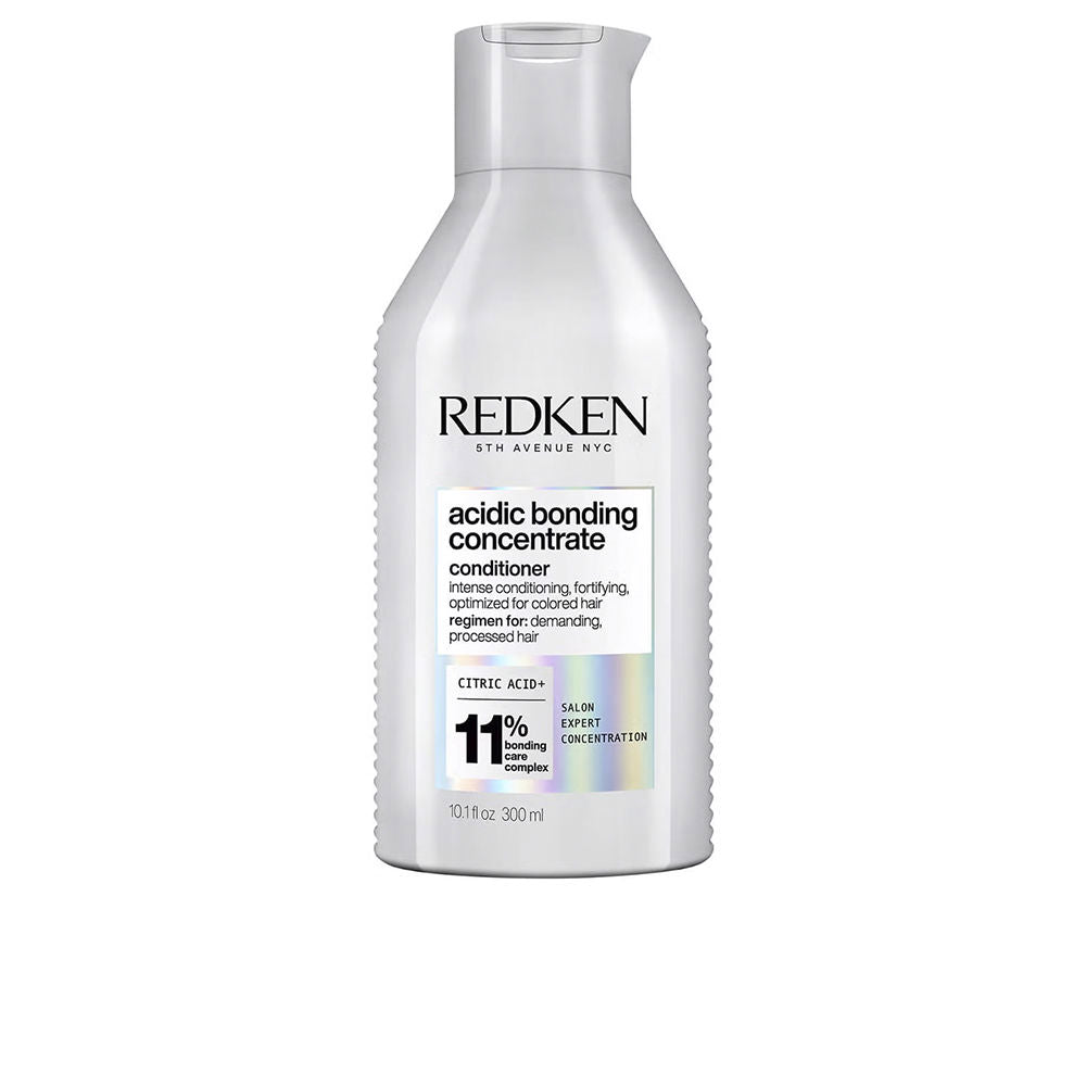 REDKEN ACIDIC COLOR GLOSS conditioner enhances the shine of your color 300 ml