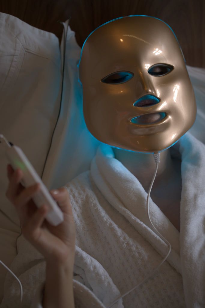 PALOMA BEAUTIES GOLD LED LIGHT THERAPY led facial mask 1 u