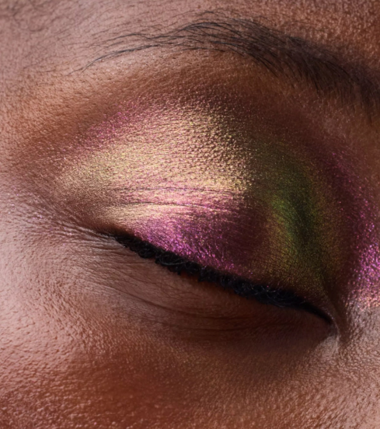 CATRICE PRISMATIC SHIFT eyeshadow #020-Berry Blaze 1 gr