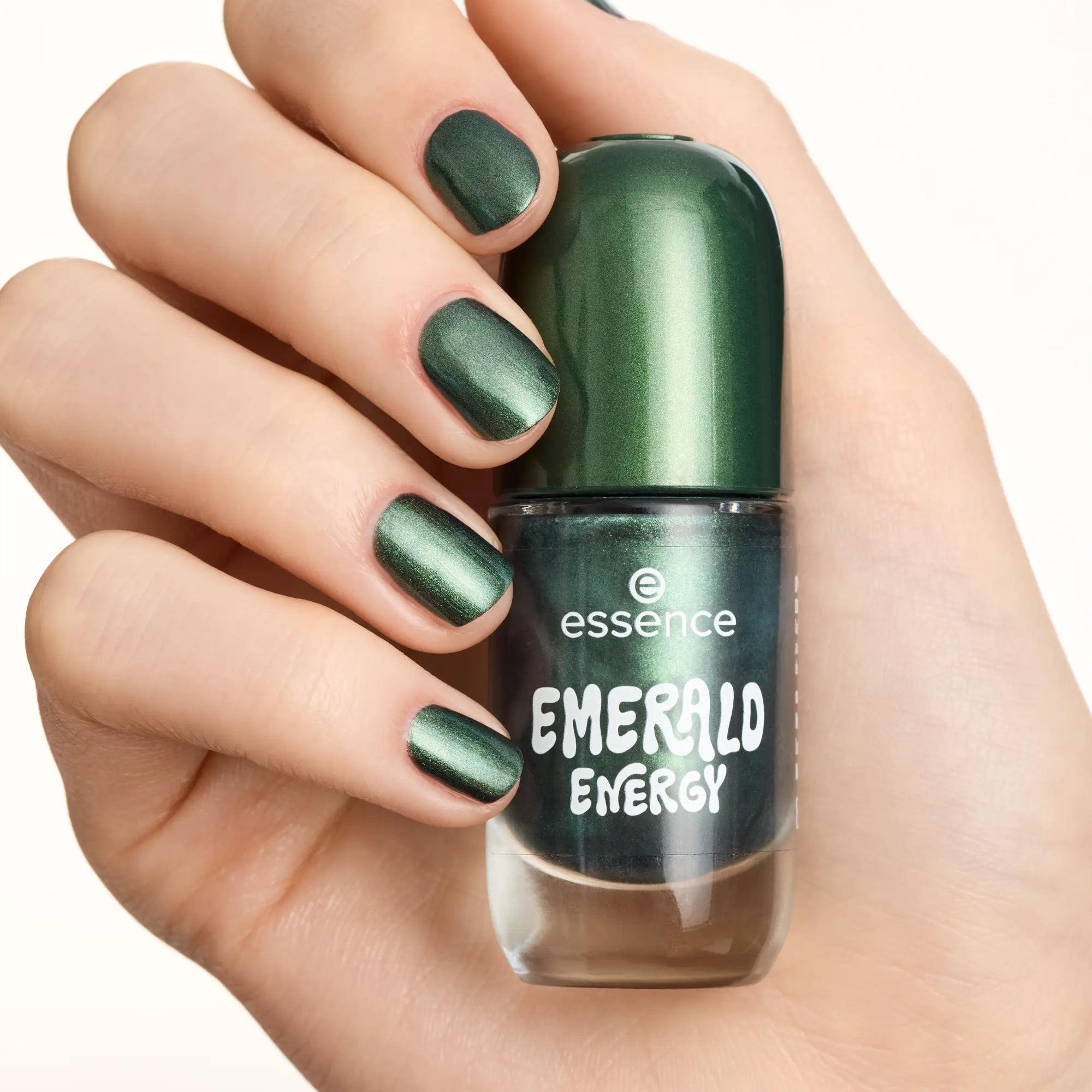 ESSENCE GEL NAIL POLISH nail polish #42-Dancing Green 8 ml