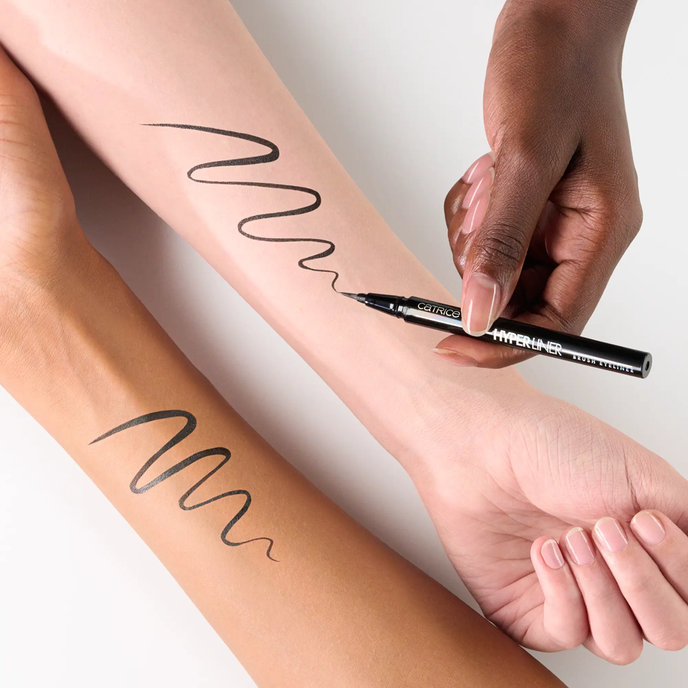 CATRICE HYPER LINER eyeliner brush #010 0.52 ml
